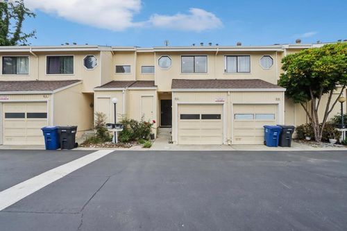 814 Voyager Way, Hayward, CA, 94544-2550 | Card Image