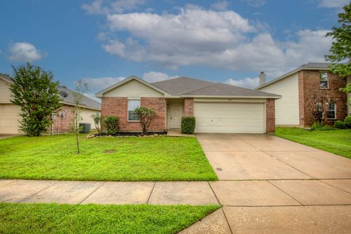 705 Poncho Ln, Haslet, TX, 76052-4878 | Card Image