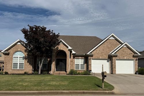 135 Wynchase Dr, Muscle Shoals, AL, 35661 | Card Image