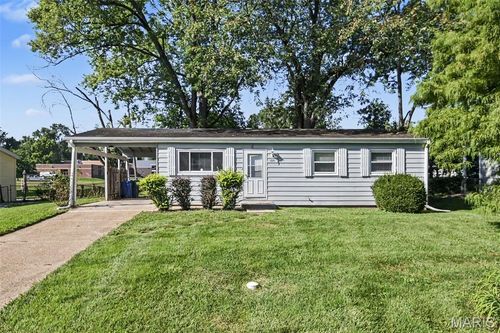 1220 Estes Dr, Florissant, MO, 63031-4055 | Card Image