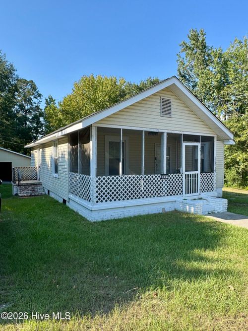 201 Aleo First St, Rockingham, NC, 28379-4777 | Card Image