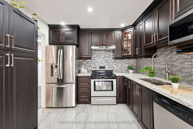 20 Lawrencetown St, House attached with 5 bedrooms, 4 bathrooms and 2 parking in Ajax ON | Image 12