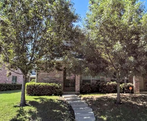 2349 Homewood Ln, Grand Prairie, TX, 75050-7668 | Card Image