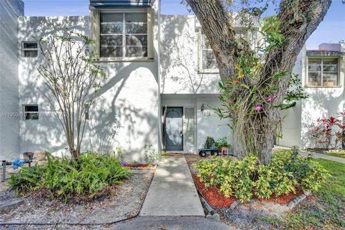 apt-102-9451 Live Oak Pl, Davie, FL, 33324-4722 | Card Image