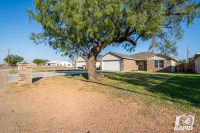 406 E 48th St, Home with 3 bedrooms, 2 bathrooms and 2 parking in San Angelo TX | Image 3