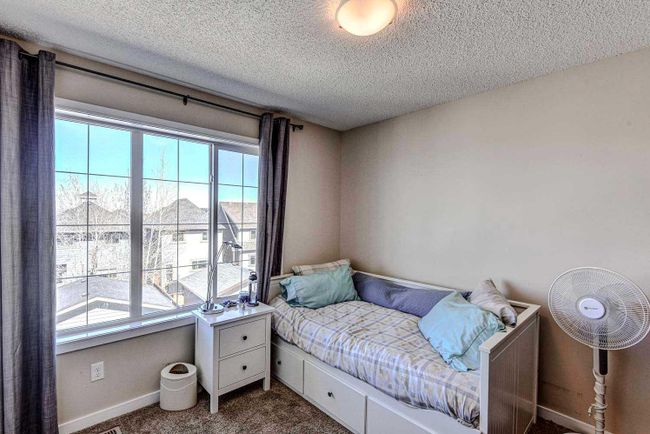 124 Marquis Lane Se, Home with 3 bedrooms, 2 bathrooms and 3 parking in Calgary AB | Image 23