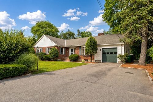 56 Brookdale Rd, Newton, MA, 02460-1115 | Card Image
