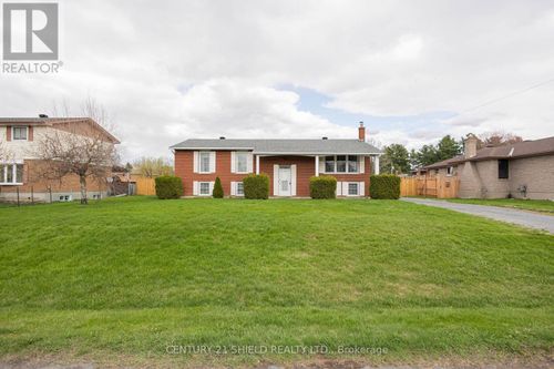 901 Laflin Street, Cornwall, ON, K6J5J3 | Card Image