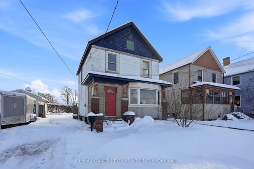 62 Eastchester Avenue N, St Catharines, ON, L2P2Y4 | Card Image