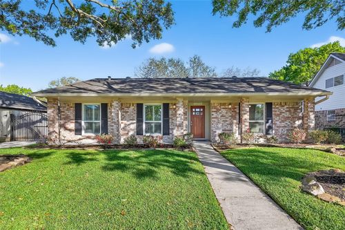 12374 Westella Dr, Houston, TX, 77077-3918 | Card Image