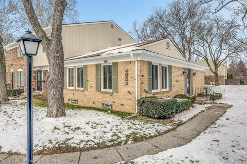 4952 Cara Ct, Royal Oak, MI, 48073-1207 | Card Image