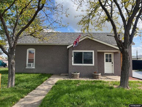 1109 13th St, Wheatland, WY, 82201-2505 | Card Image