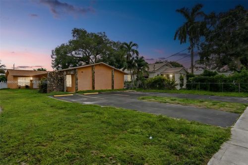 apt-4606-60 Sw 13th St, Miami, FL, 33130-4360 | Card Image