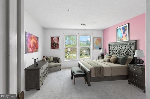 2033 S Anvil Ln, TEMPLE HILLS, MD, 20748-4286 | Card Image