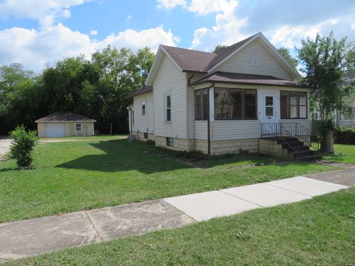310 Pleasant St, Joliet, IL, 60436-2131 | Card Image