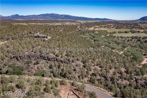 241-2951 S Juniper Way, New Harmony, UT, 84757-5173 | Card Image