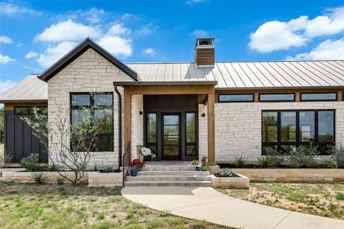 329 Calvary Cv, Dripping Springs, TX, 78620-3287 | Card Image