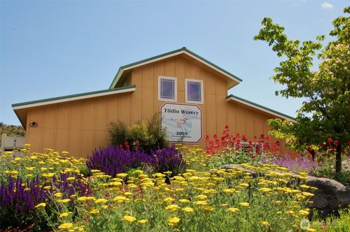70 E Wapato Lake Rd, Manson, WA, 98831-9877 | Card Image