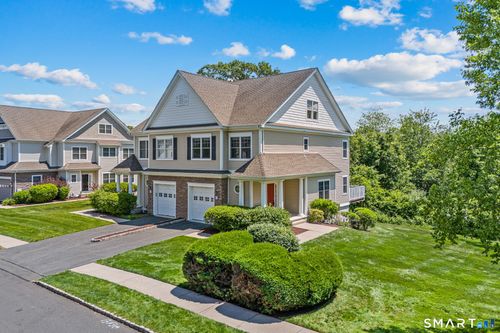 53-53 Carnoustie Cir, Bloomfield, CT, 06002-2382 | Card Image