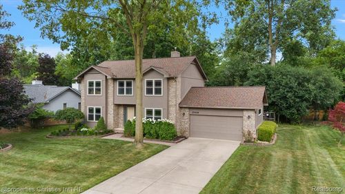 25426 Lindenwood Ln, Southfield, MI, 48033-6190 | Card Image