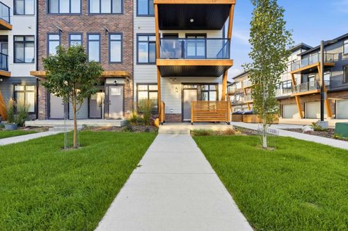 301-562 Seton Cir Se, Calgary, AB, T3M3Y5 | Card Image