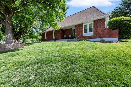 5313 Mccoy St, Kansas City, MO, 64133-2690 | Card Image