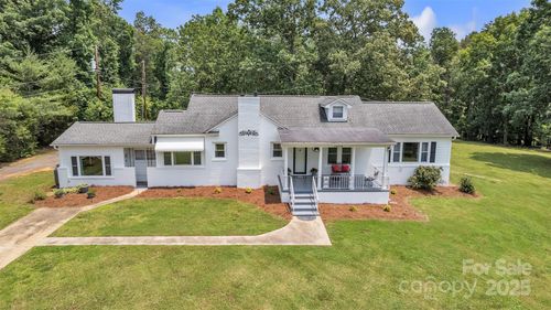 3804 Lippard Ln, Valdese, NC, 28690-9501 | Card Image