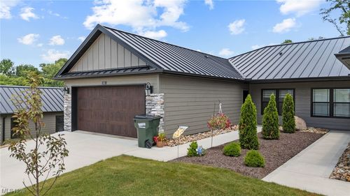 1031 Sycamore Ln, Millersburg, OH, 44654-1516 | Card Image