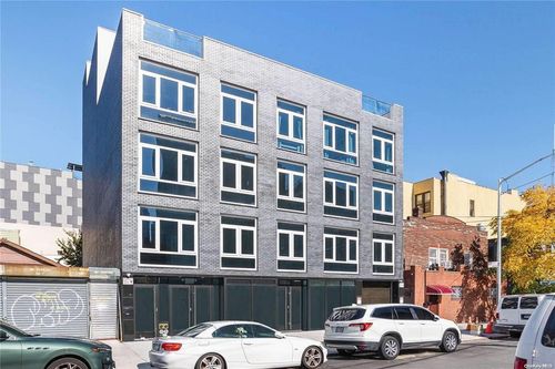 c-28 39th Ave, Long Island City, NY, 11101-2705 | Card Image