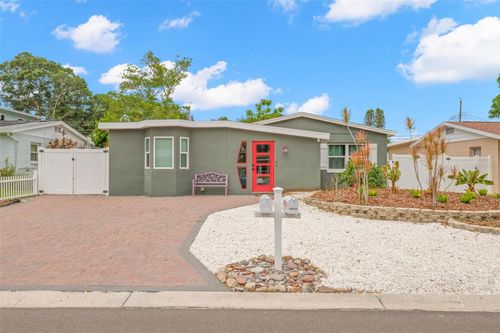 10437 Cirimoya Ln, SEMINOLE, FL, 33772-7527 | Card Image