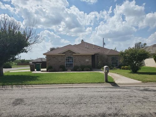 3209 Edgewood Dr, San Angelo, TX, 76903-9117 | Card Image