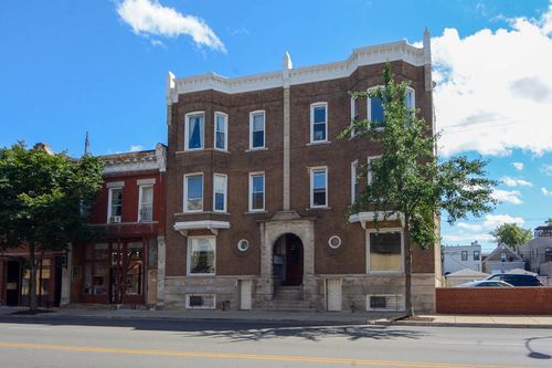 3-2143 W Chicago Ave, Chicago, IL, 60622-4825 | Card Image