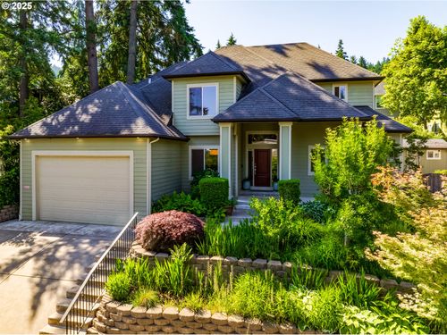 6843 Holly St, Springfield, OR, 97478-7360 | Card Image