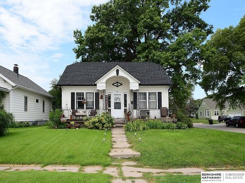 1845 N Park Ave, Fremont, NE, 68025-3063 | Card Image