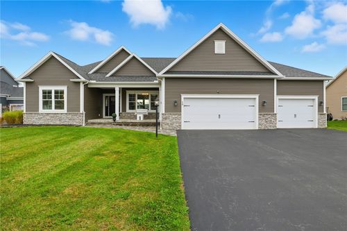 19 Lexton Way, Pittsford, NY, 14534-9647 | Card Image