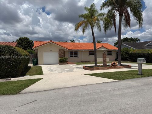 3262 Sw 139th Pl, Miami, FL, 33175-6765 | Card Image