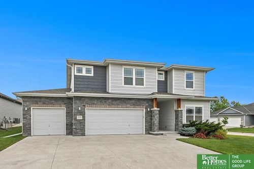 7930 Maxine Dr, Lincoln, NE, 68516-5360 | Card Image