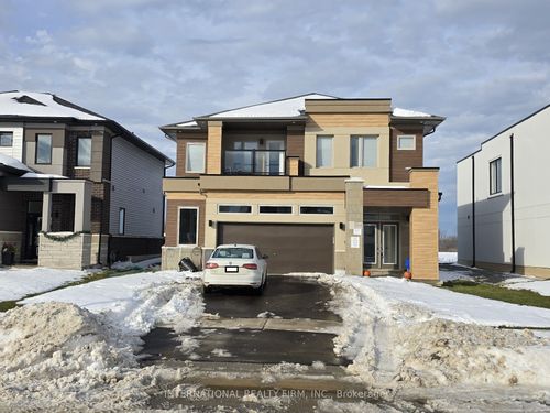 {{alt}} | Card Image