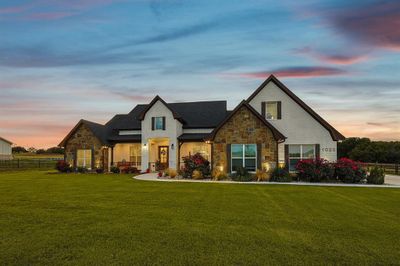 View of front of property featuring a yard | Image 2