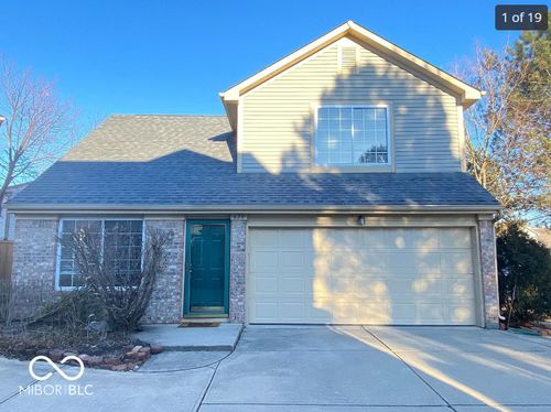 628 Mountain Pine Dr, Greenwood, IN, 46143-7671 | Card Image