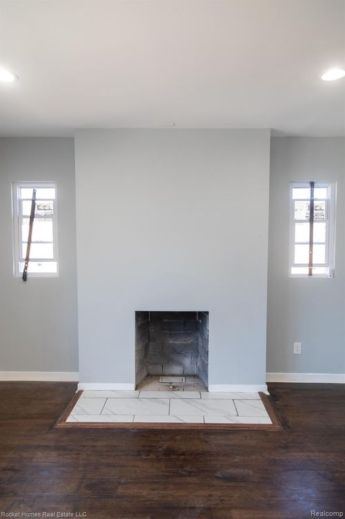 3926 Three Mile Dr, Detroit, MI, 48224-3606 | Card Image