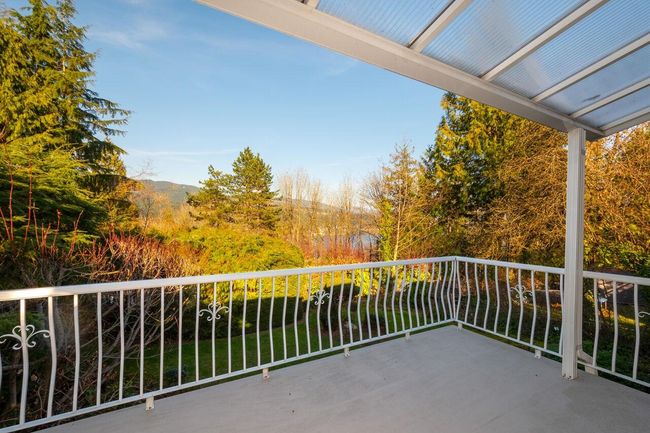 481 Mcgill Drive, House other with 4 bedrooms, 2 bathrooms and 6 parking in Port Moody BC | Image 11