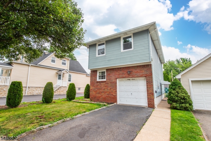 Residential in Clifton City 2