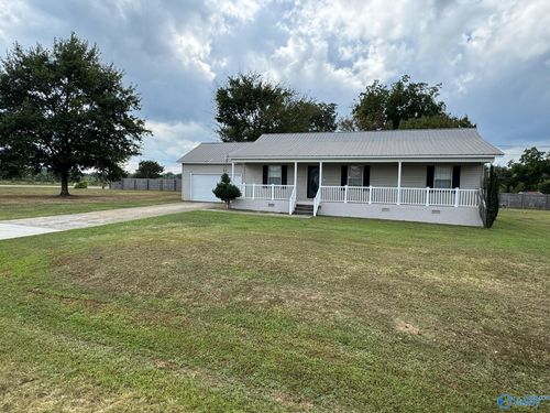 15 Jennifer Ln, Boaz, AL, 35957-3249 | Card Image