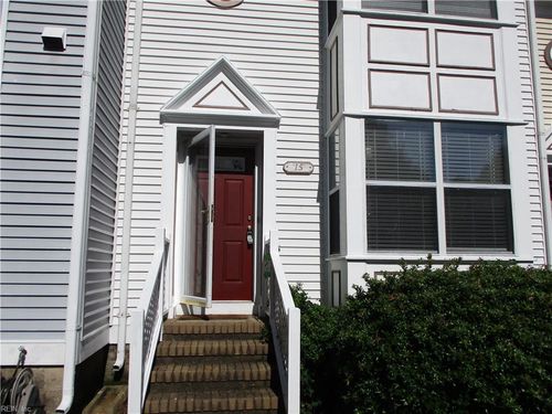 15 Palmerston Dr, Hampton, VA, 23669-4232 | Card Image