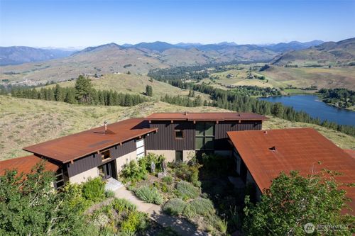 99 Hilltop Dr, Winthrop, WA, 98862 | Card Image