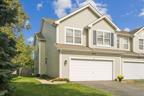 1432 Newport Lane, Mundelein, IL, 60060 | Card Image