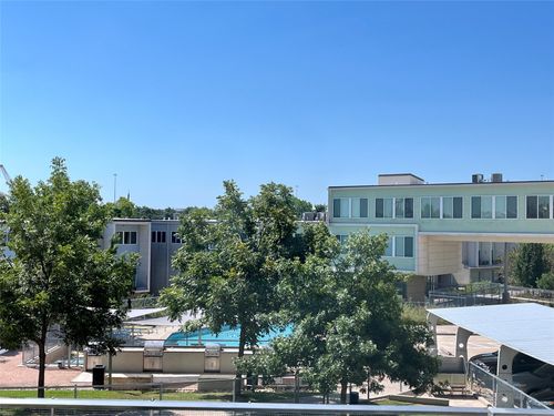 242-604 N Bluff Dr, Austin, TX, 78745-0013 | Card Image