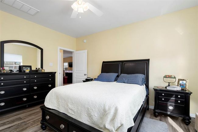 4914 Seaside Sparrow Ln, House other with 3 bedrooms, 2 bathrooms and 2 parking in Baytown TX | Image 7