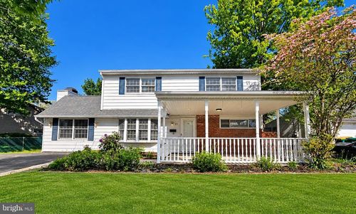 26 Village Ln, LEVITTOWN, PA, 19054-1212 | Card Image